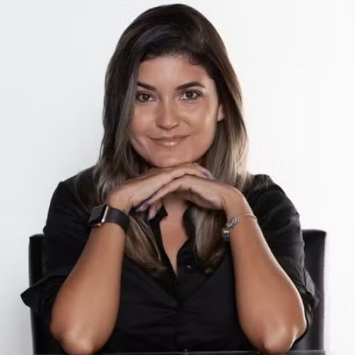 Marie Claire Saúde – Dengue: ‘Por 10 dias, tive muita febre, falta de apetite, vômito e dor no corpo. Emagreci 6 quilos’ – Leia aqui: